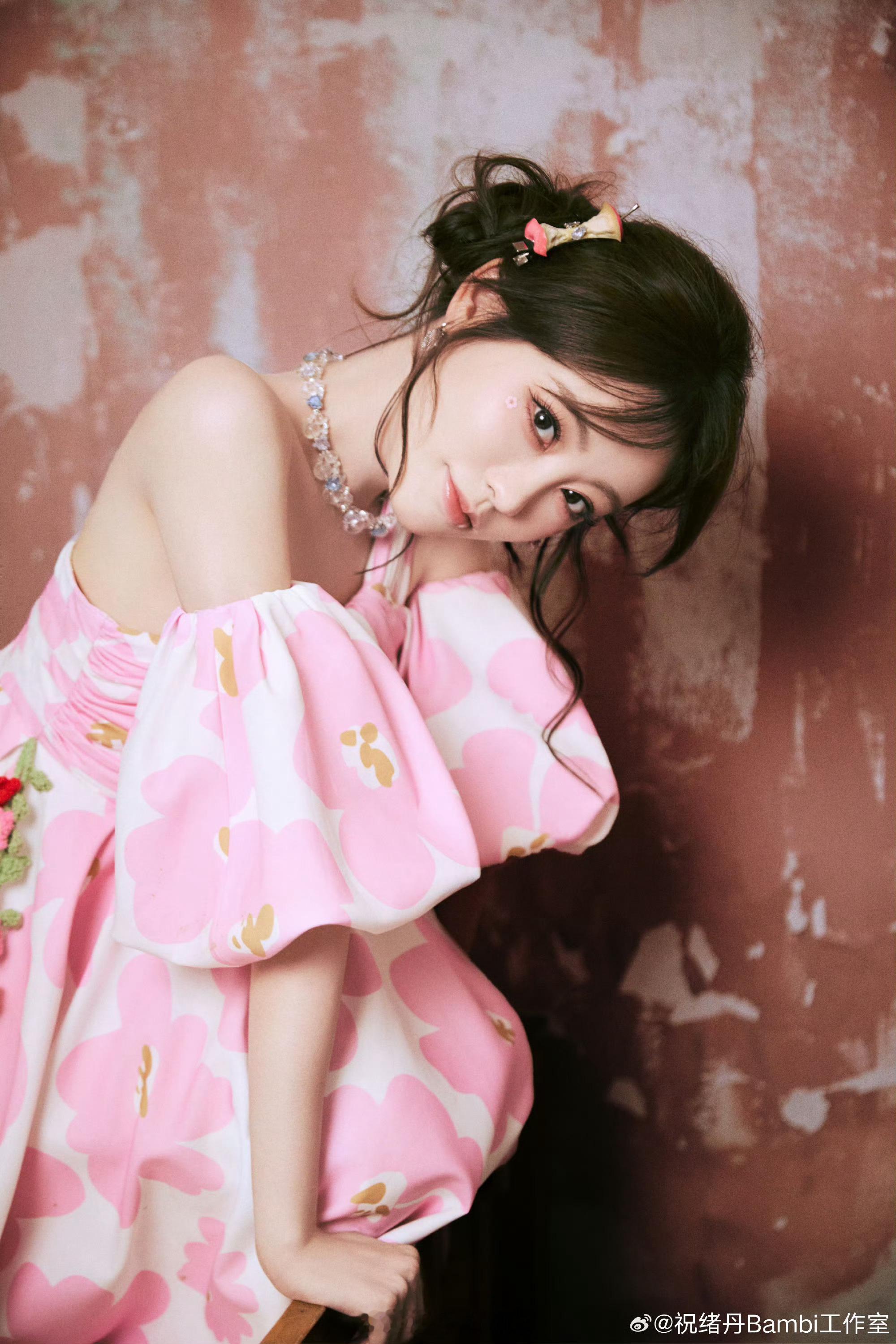 祝绪丹🌸 ​​​