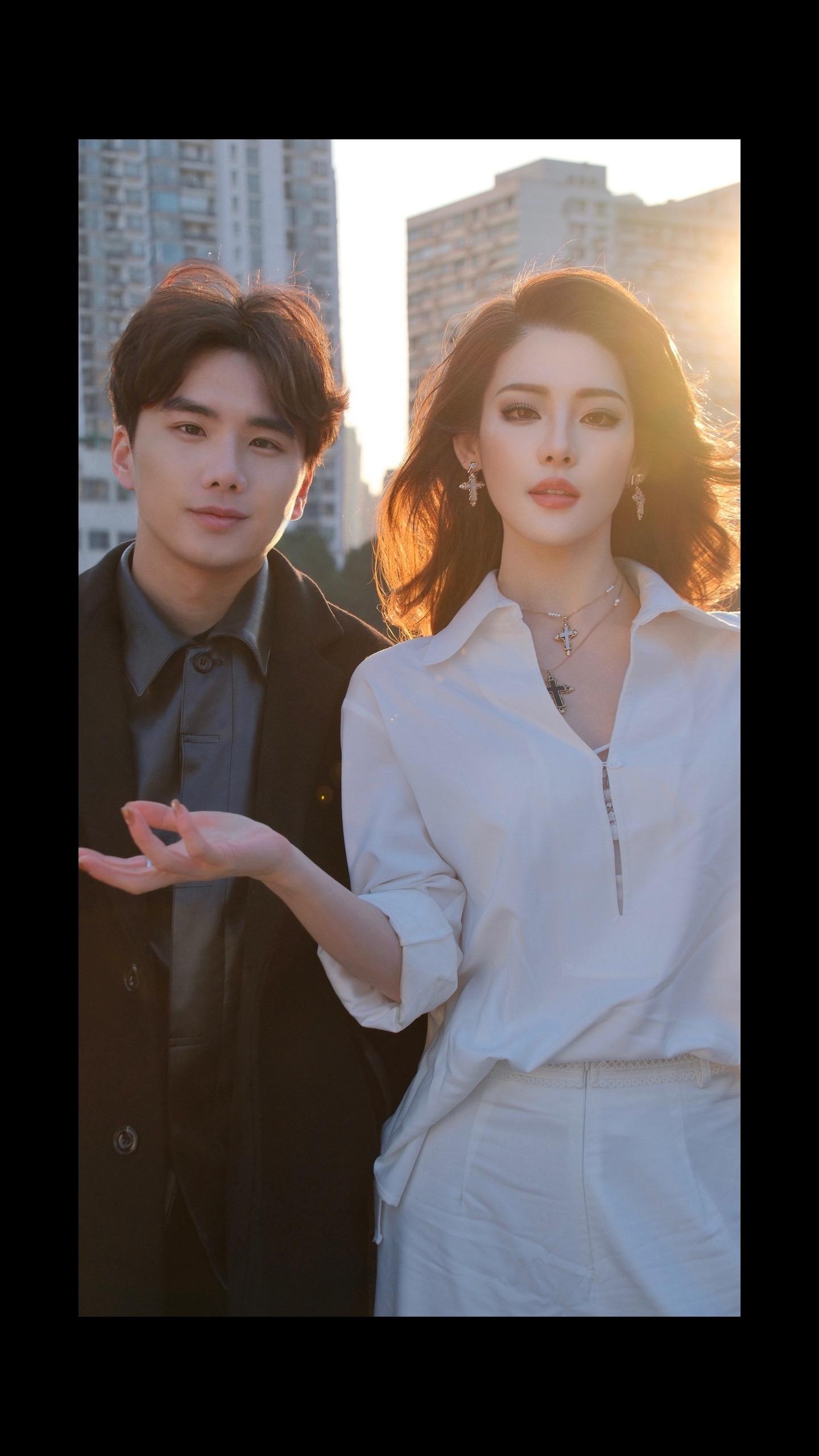 在落日余晖下。跟美伢再次见面啦！！