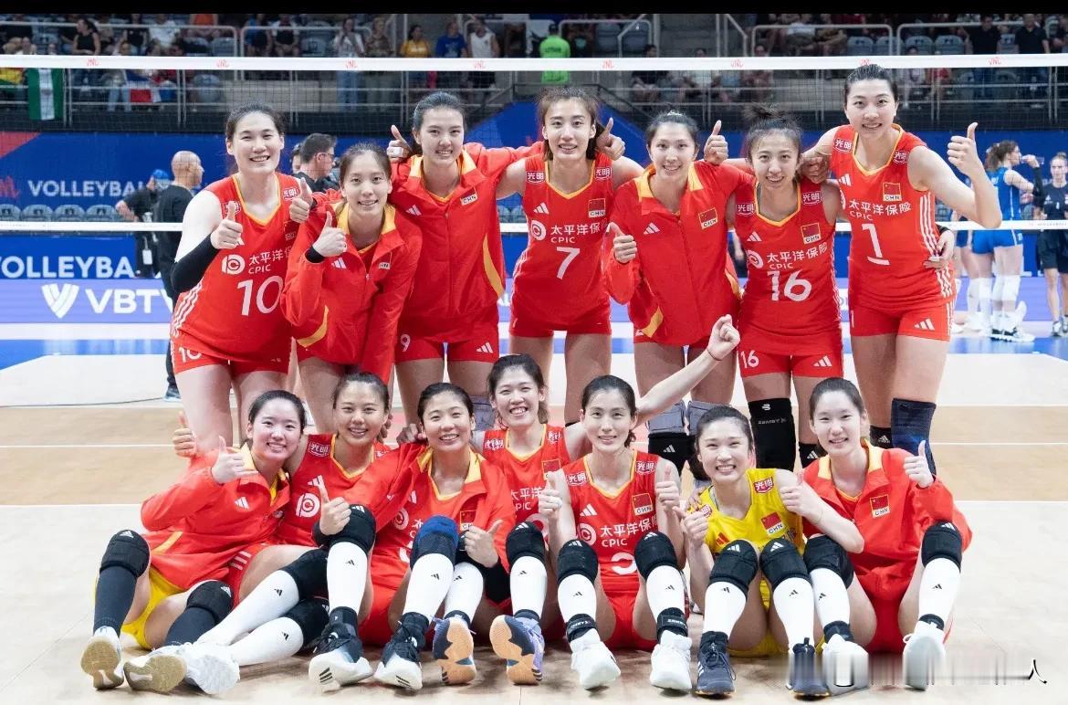 #世界女排2024VNL# 
【2024VNL中国澳门站中国女排16人名单：朱婷
