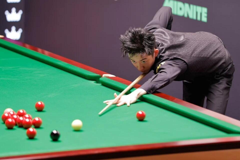 吴宜泽10比2战胜雷佩凡吴宜泽世锦赛首轮火力全开 两杆破百 10比2轻取雷佩凡 