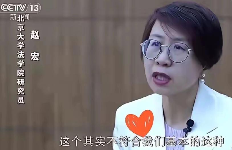 网友戳穿扎心真相：立法腐败比贪污更可怕！
 
专家总吹“西方制度先进”，网友灵魂