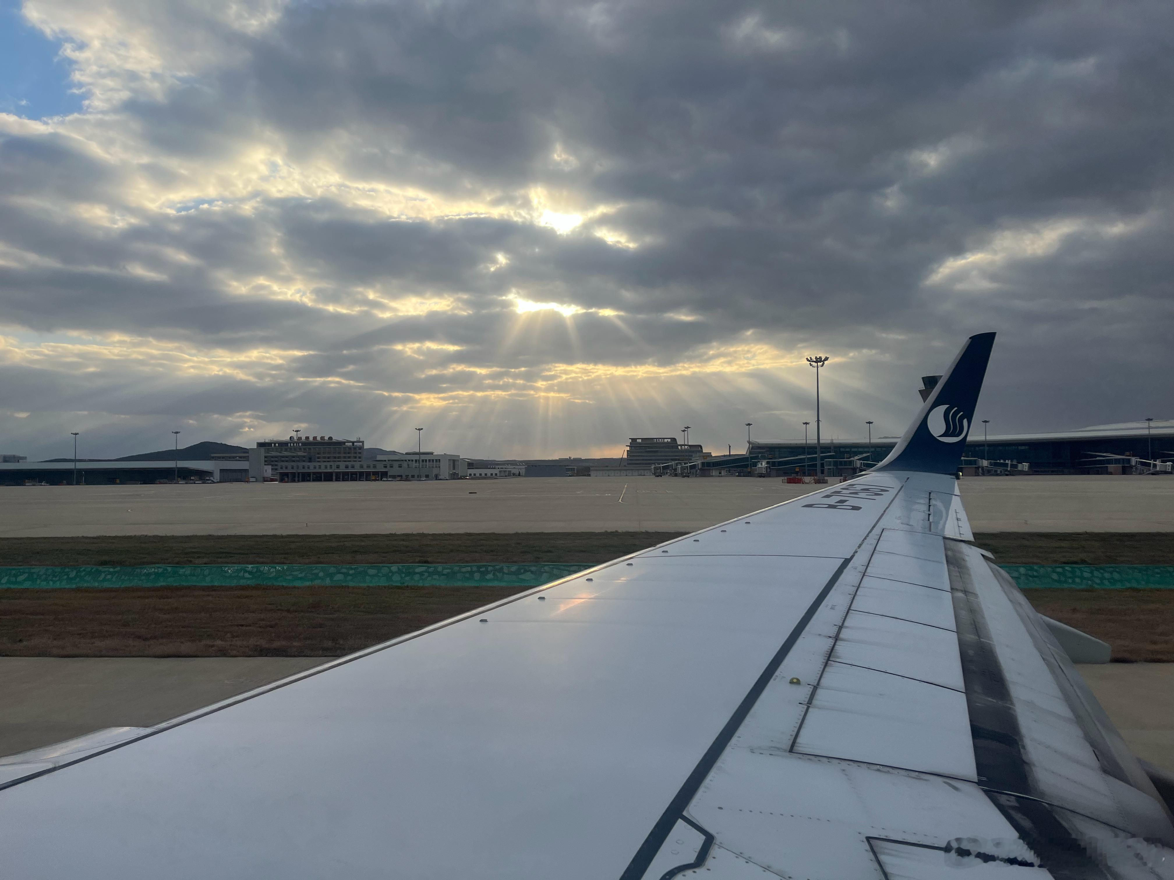 烟台太冷了，准备在广州深圳待一周，暖暖身子，感受阳光那边咋样，暖和吗？ 