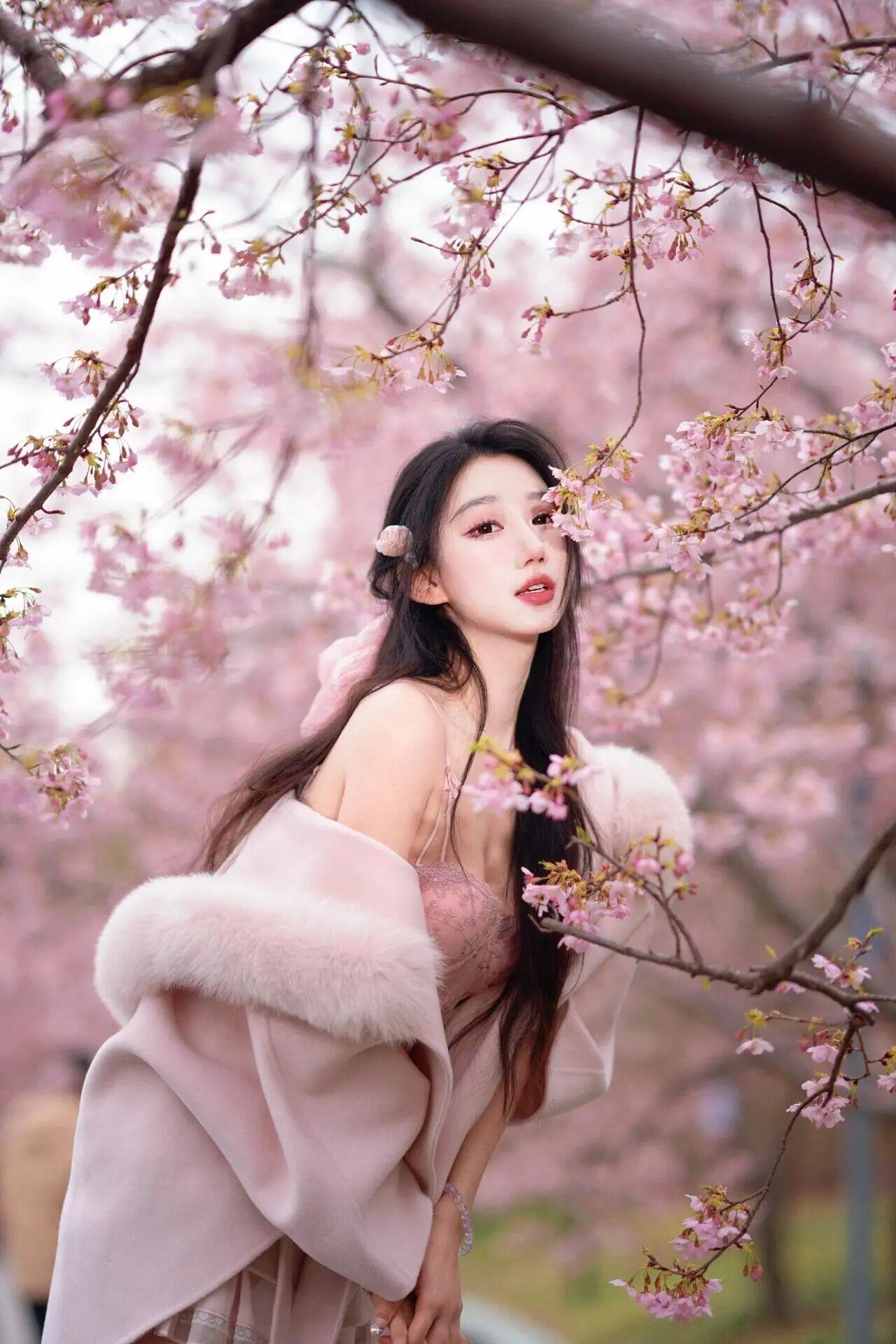 美到骨子里的女人，是什么样子的