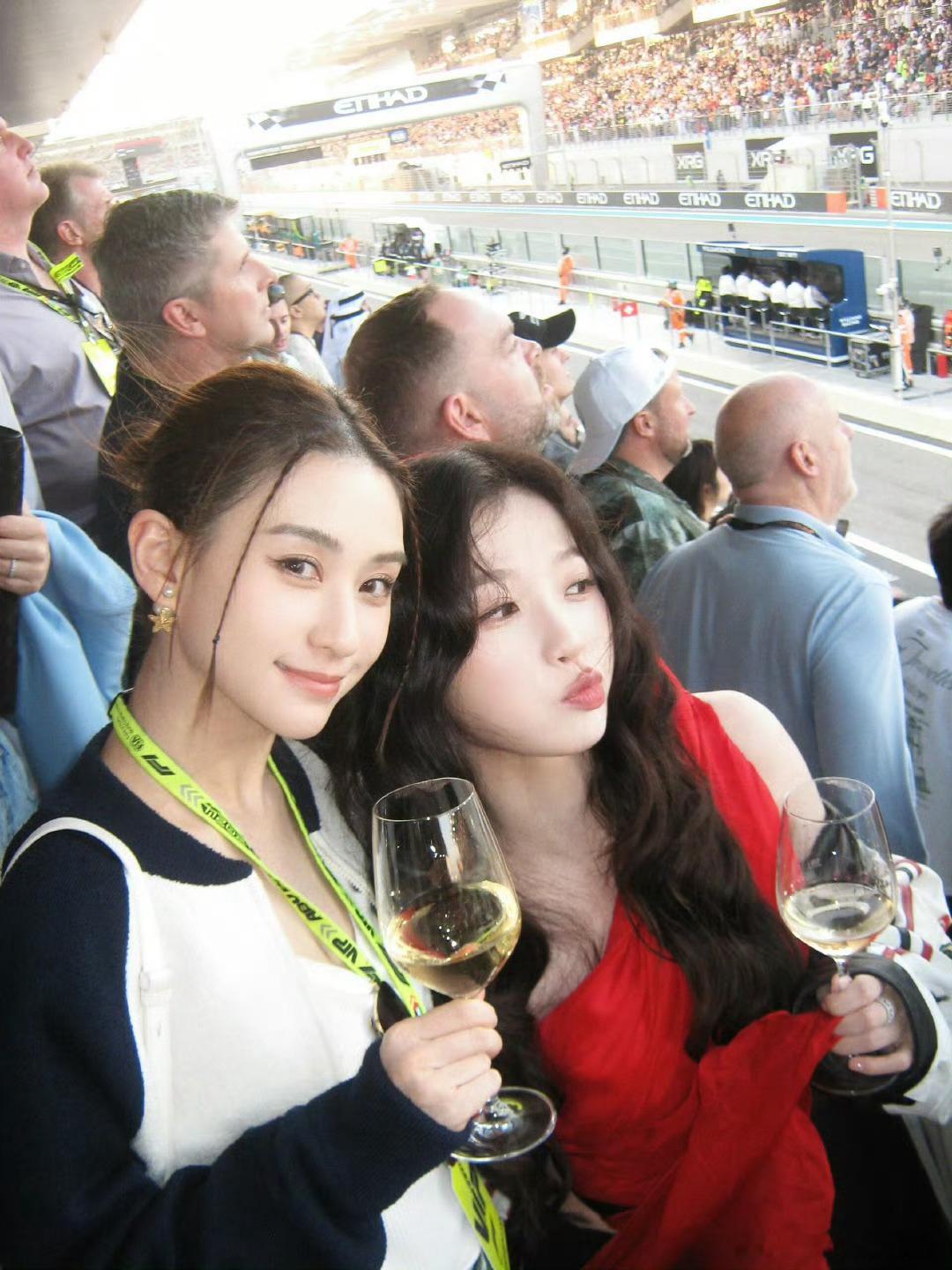 一些千金社交，鱼儿拿捏 