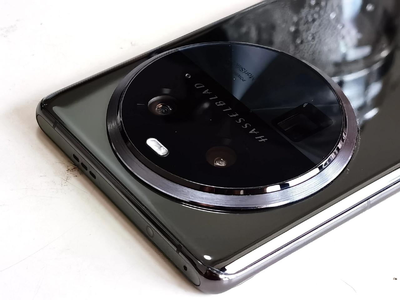 手机摄影 手机调到长焦，2.5倍到3.5倍即可（差不多是50mm到85mm之间）