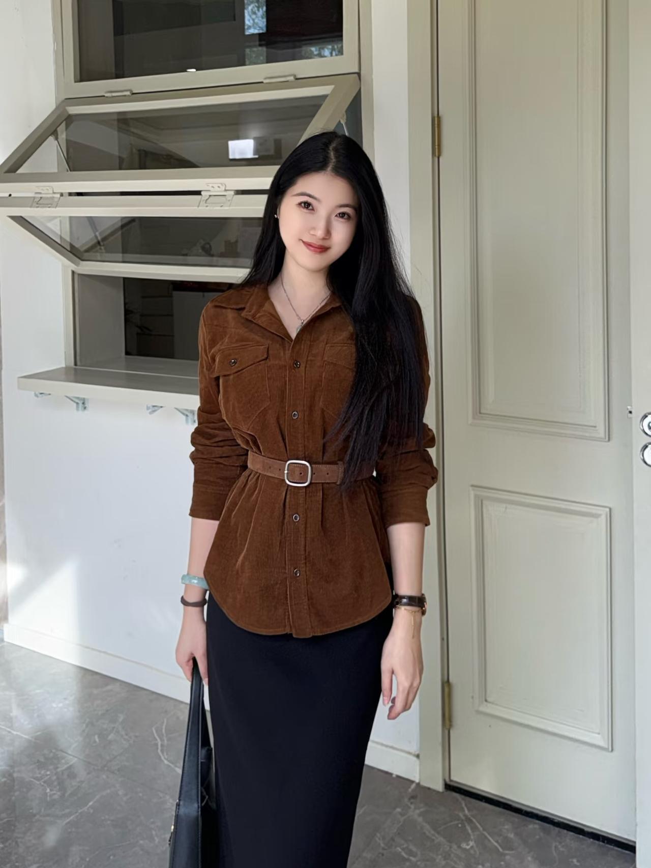 优雅棕色调穿搭，简约时尚，尽显女性魅力！💃🏻👗