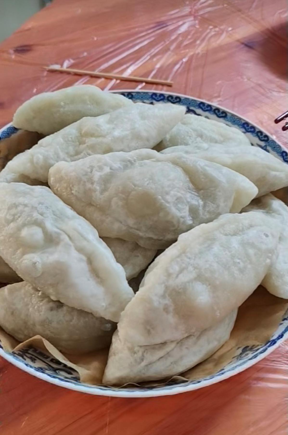 汕尾阿伯清晨6点扛回50个直径15cm的“巨无霸”大包，300块瞬间蒸发，结果1