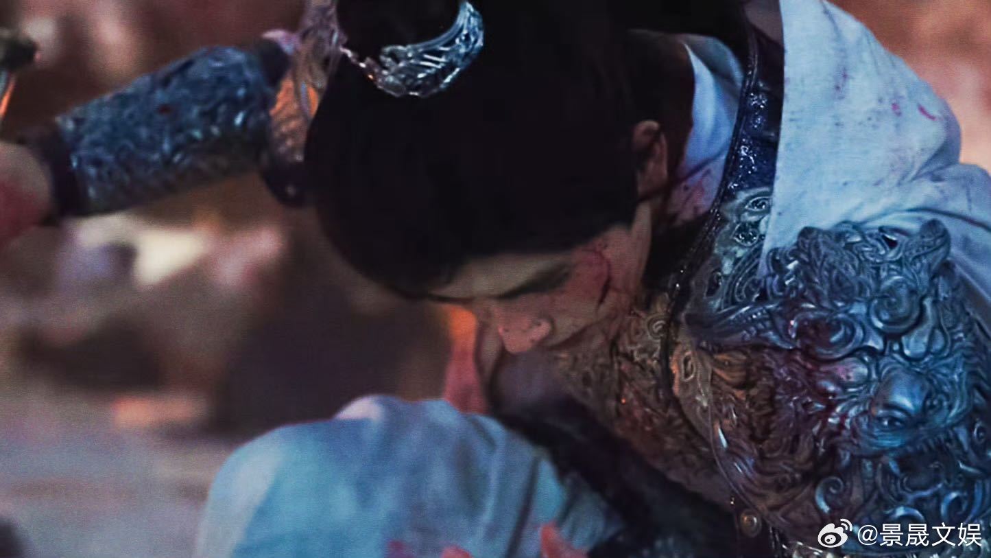 陈飞宇演年下小狗又争又抢又茶完全被段胥戳中！陈飞宇演绎的年下小狗，既有少年将军的