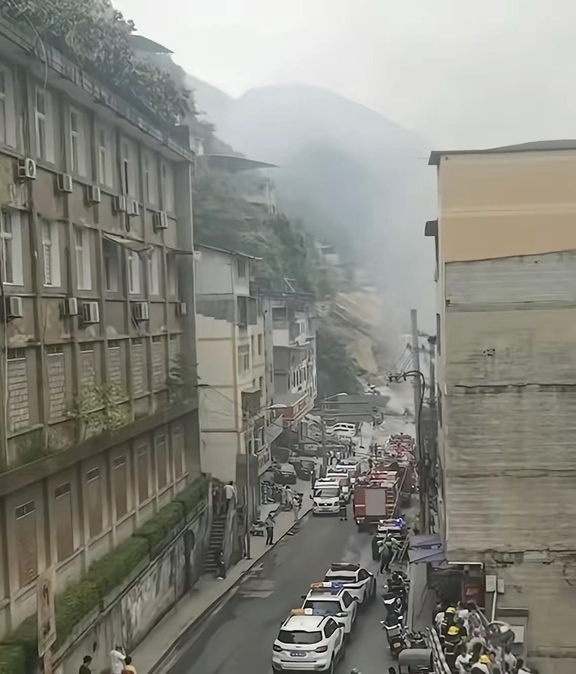 看完重庆山体垮塌现场，直接给了我3个血淋淋的教训，大自然真的不会提前跟你打招呼，