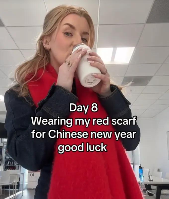 这届外国年轻人，正在偷偷“变成中国人”

好家伙，现在刷外网能看到一堆“养生老外