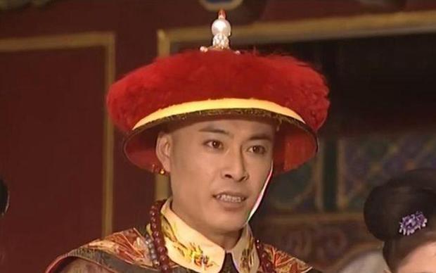 1734年，康熙的皇长子胤褆被囚禁26年后，63岁病逝，留下二十九个孩子。雍正得
