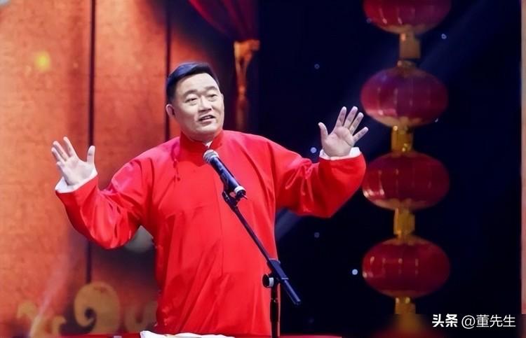 关于德云社演员郑好，网络上其实争议很大
有些人很佩服他，
认为郑好的直播逻辑性很