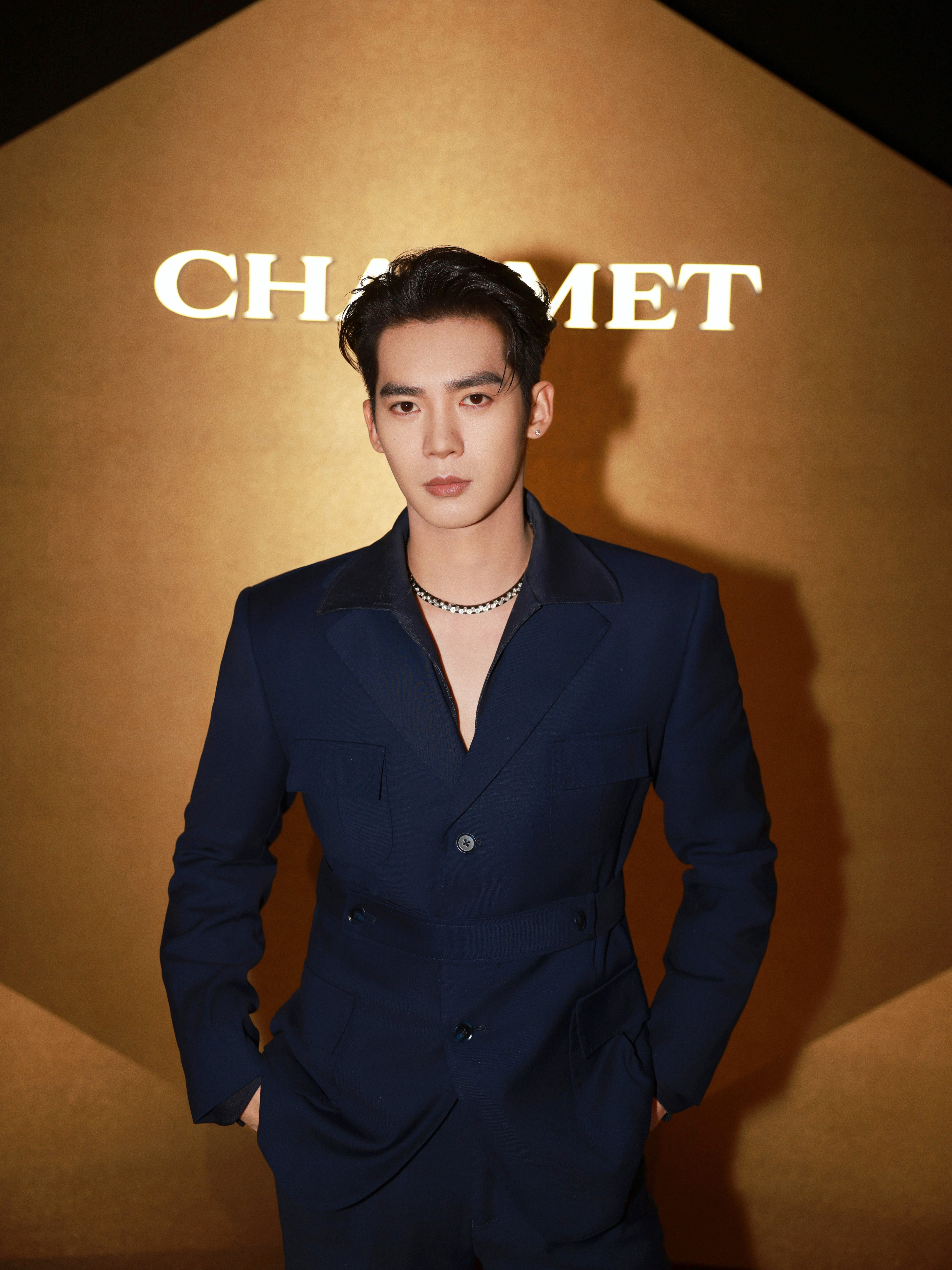 于适｜CHAUMET今日份新鲜的尚美先生来咯   ～   品牌大使于适的新造型 