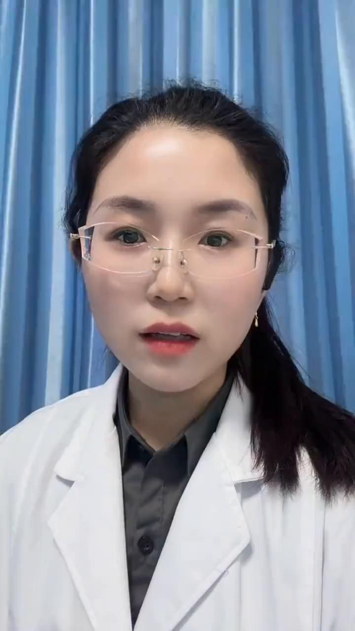 学医的结婚从来不看对方的家底，房子、车子、彩礼。不看看什么？看对方家庭的基因，看