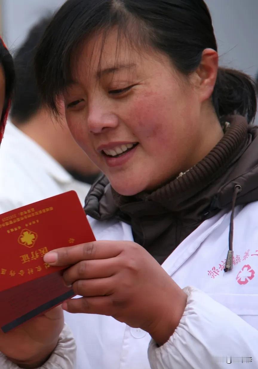 农村合作医疗，农民的痛点在哪里？比如说一年缴费380，大多数情况下这笔钱白白浪费