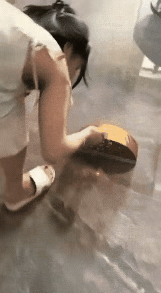 这烟花不行，要买钛雷