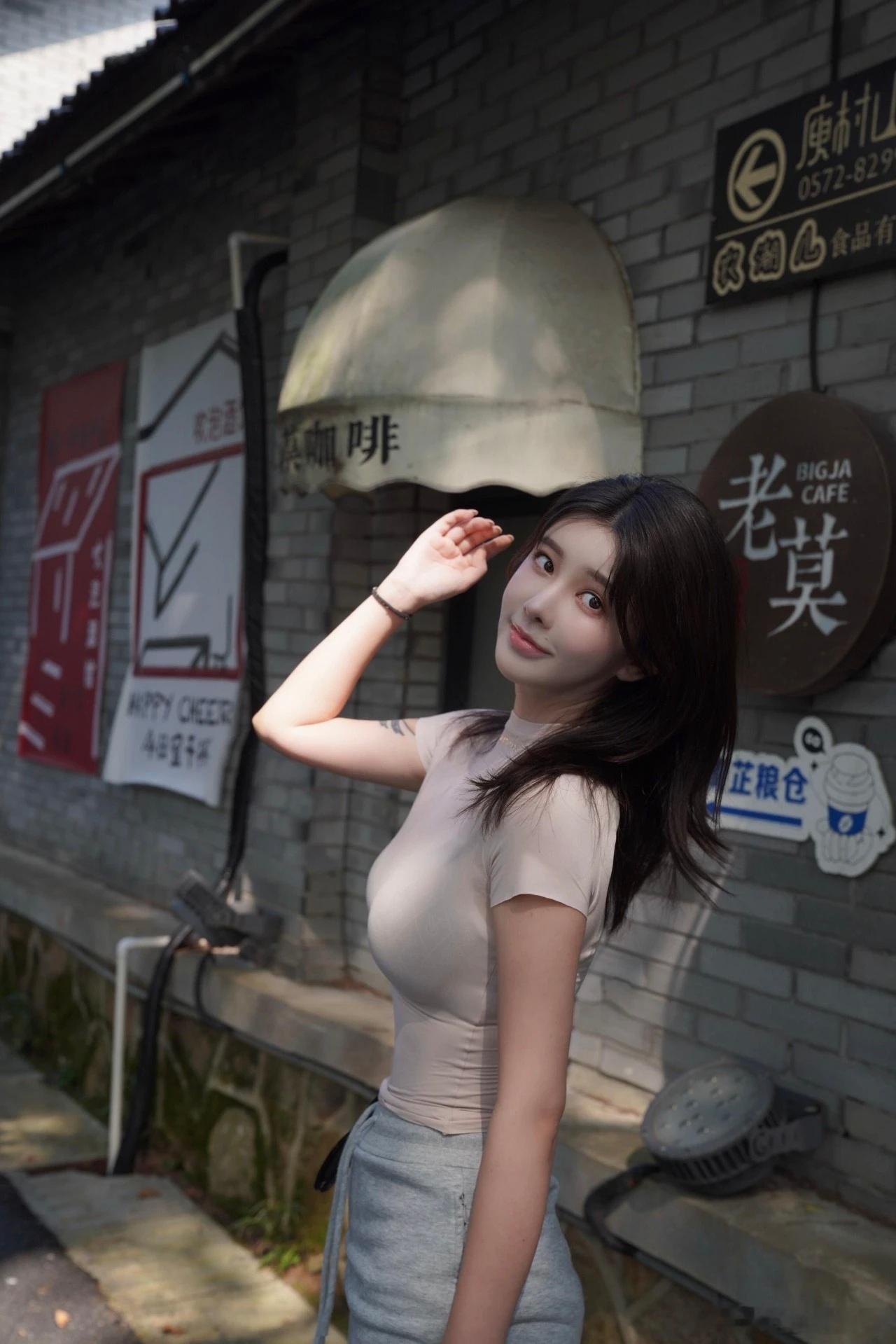 成功的人不是说一定比你聪明，但他一定更会跟随趋势，也不是比你更优秀，但一定是选对