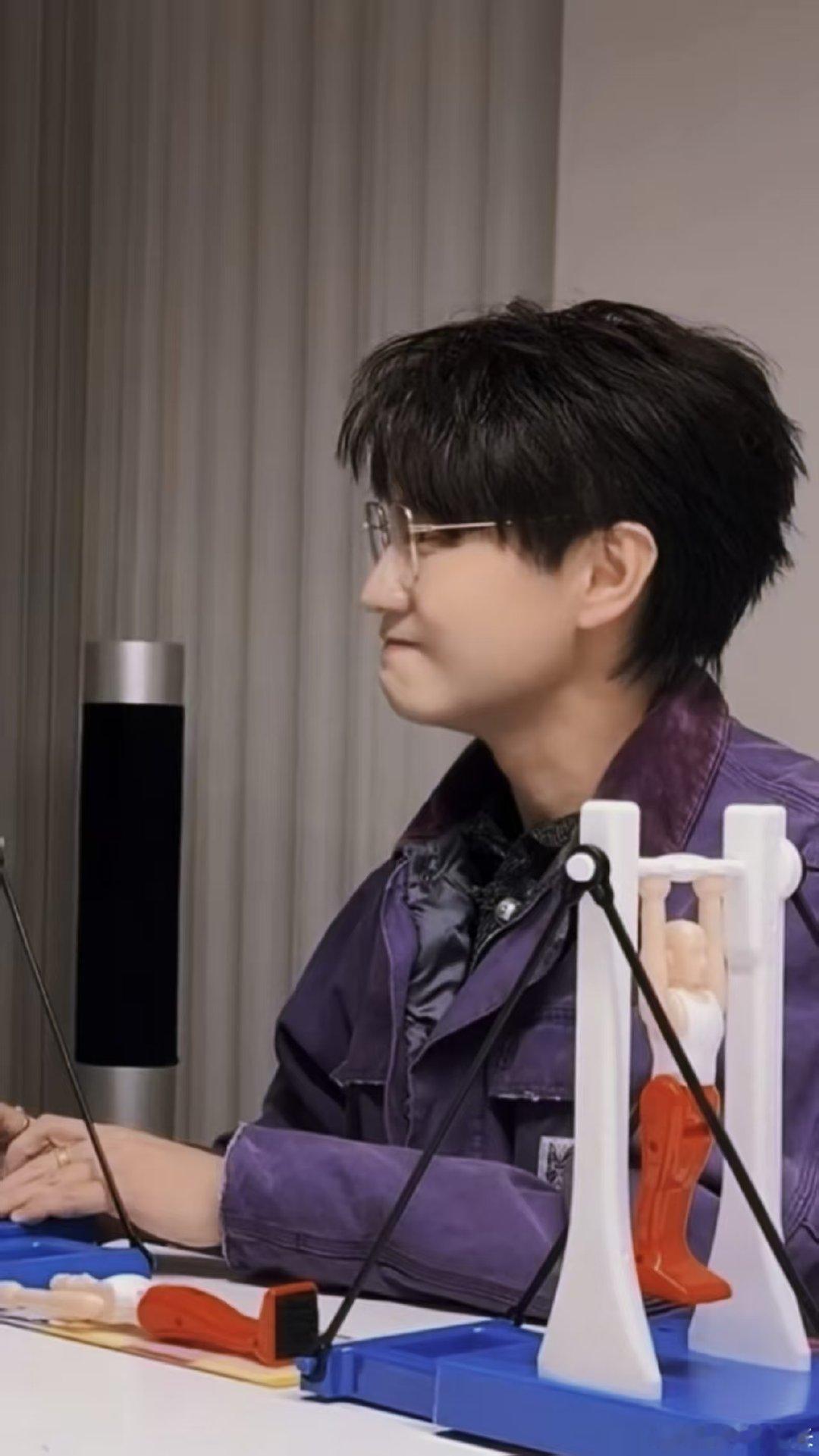 王铮亮五登央视春晚 十二年时光流转，2014到2026，又赴马年春晚约！五登春晚