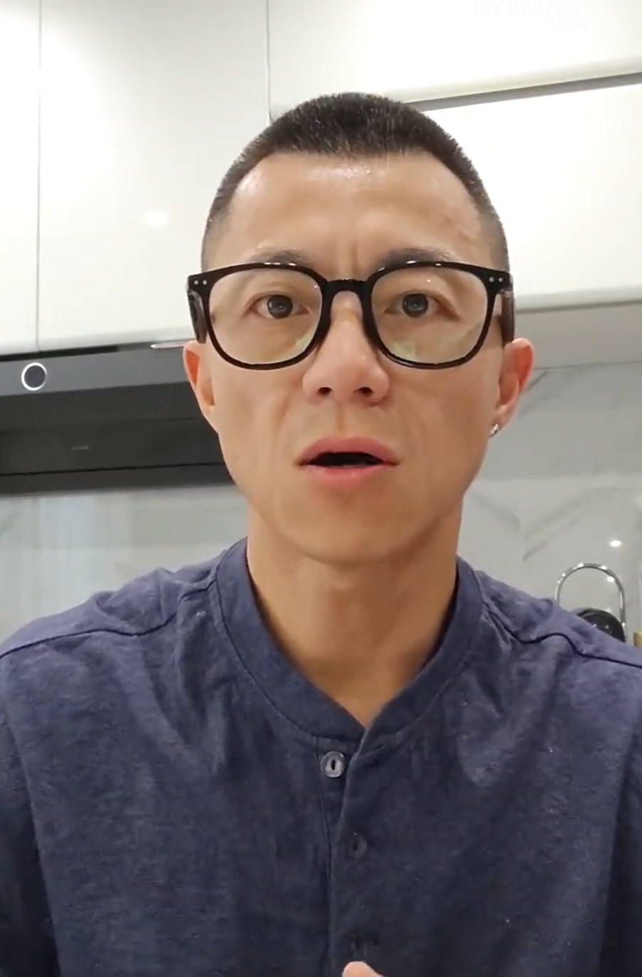 陈震，小蒜苗，以及高仿号阿震同学。 ​​​
