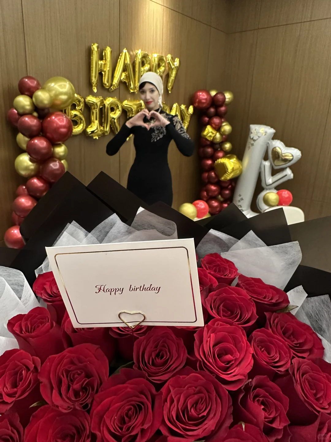 Hoda大美人生日快乐！第一年给你过生日 以后每年都给你过 btw贴面...
