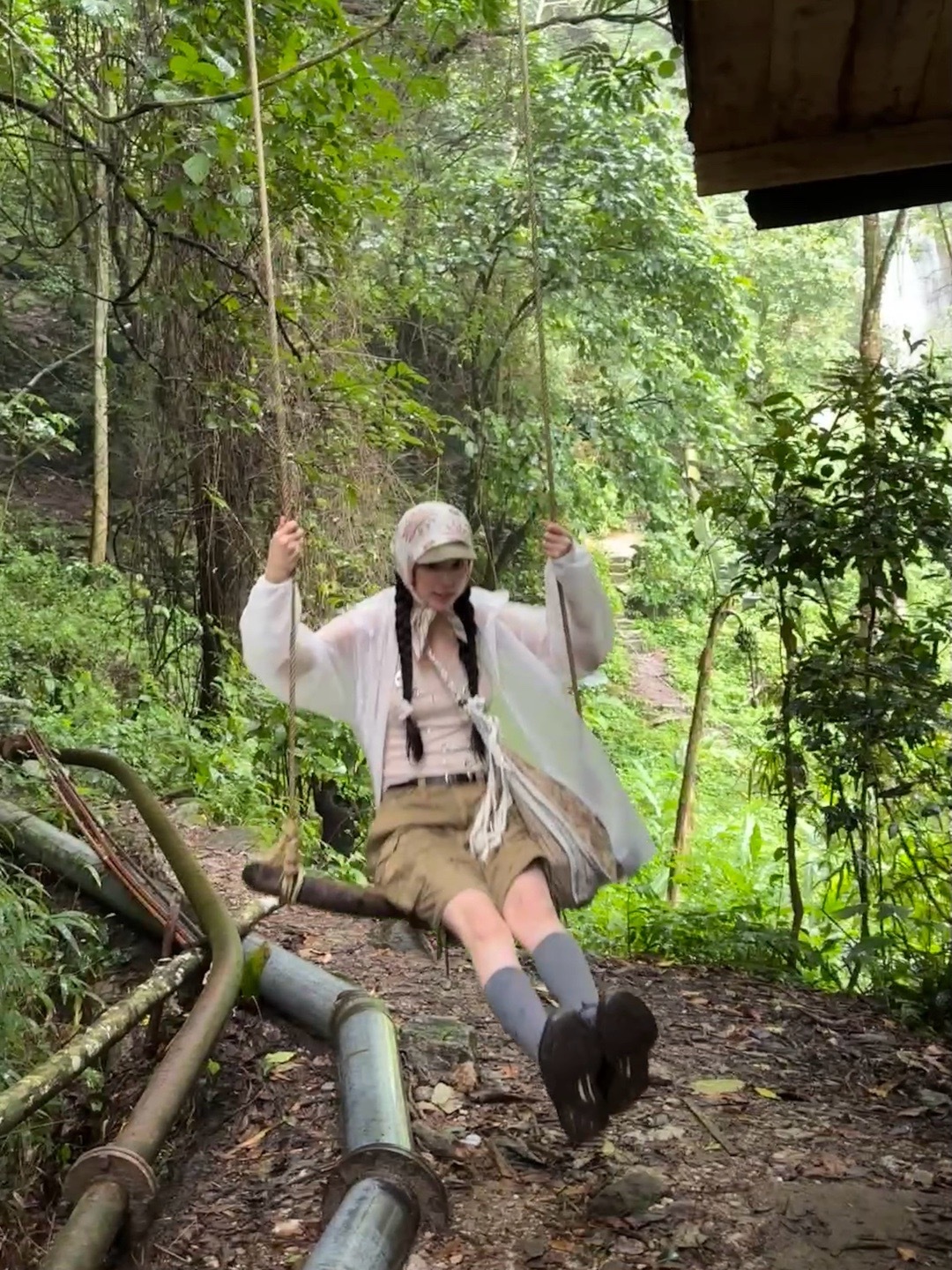 oynn在云南腾冲拍得几组照片很喜欢发型还有穿衣审美是好的她的气质很适合云南希望