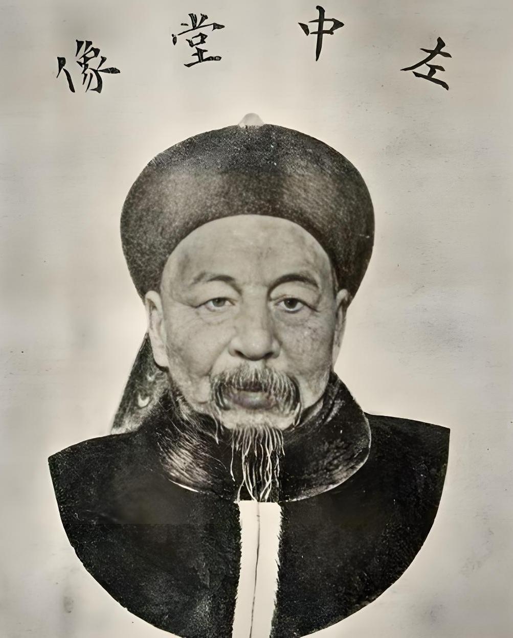 1859年,湖南永州。一个住客栈的穷书生,拍着胸脯说要替人扳倒当地最横的总兵。结