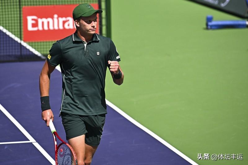 刚刚🔚的印第安维尔斯男单次轮比赛太刺激了！19号种子阿根廷大塞伦多洛6 - 4