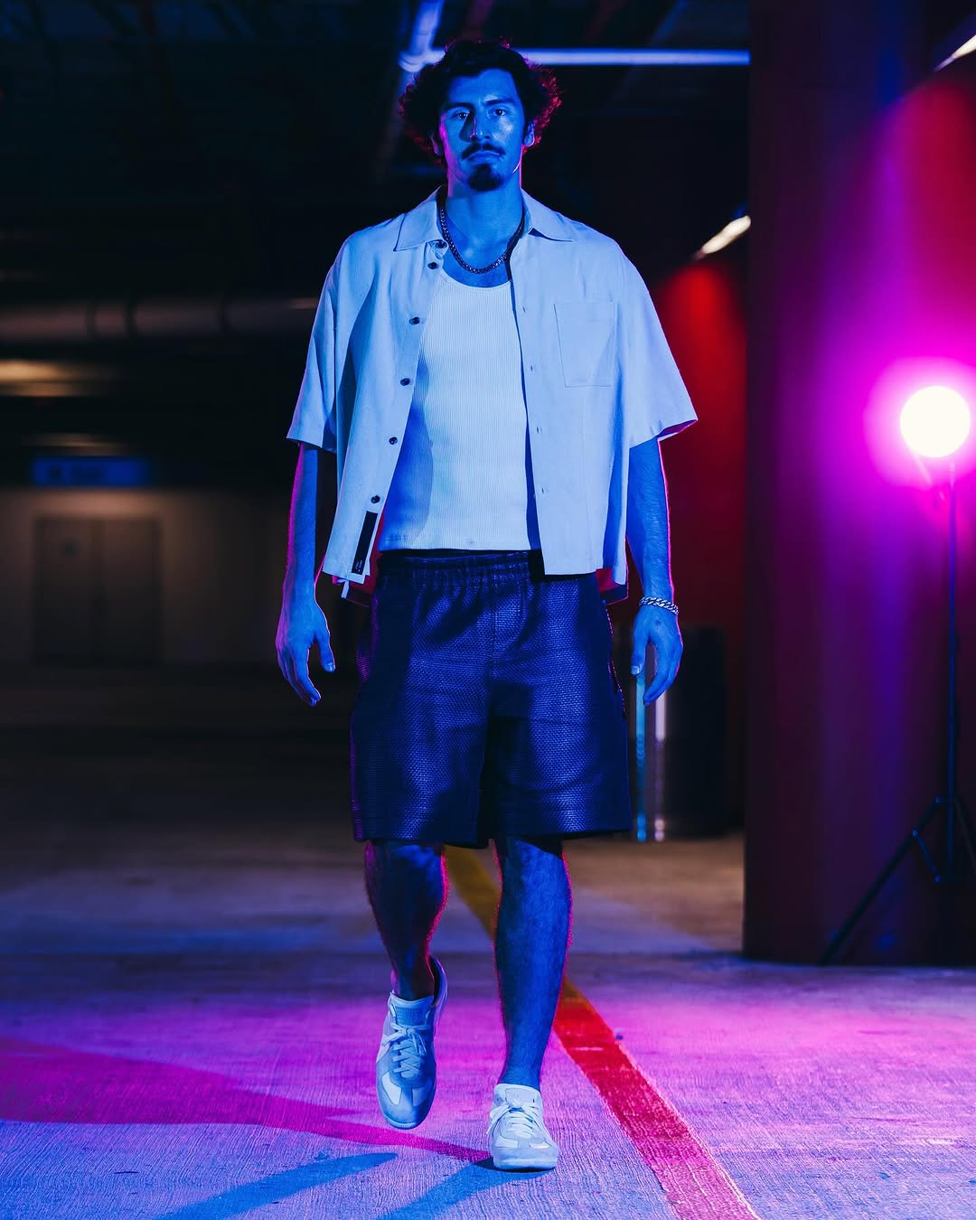 小哈今天15中4，三分4中0热火记者：骑士队本赛季首次对哈克斯使出了应对之策：派