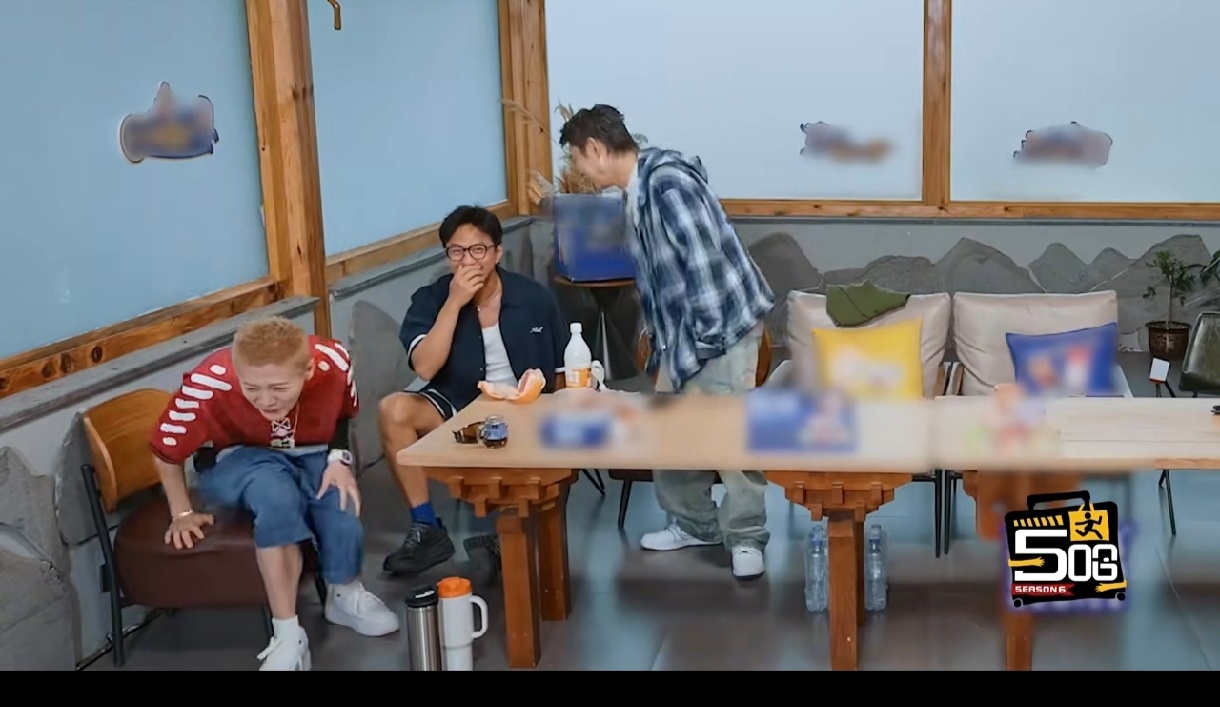 邓超鹿晗卧底局互坑上了哈哈哈哈哈 本以为是默契搭档，结果卧底局里互相淘汰对方，这