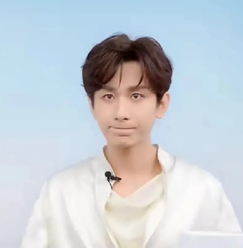 成毅不适合卖萌[允悲] ​​​