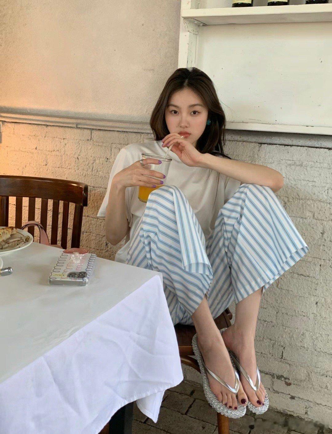 存一些五一出游的拍照姿势 ​​​