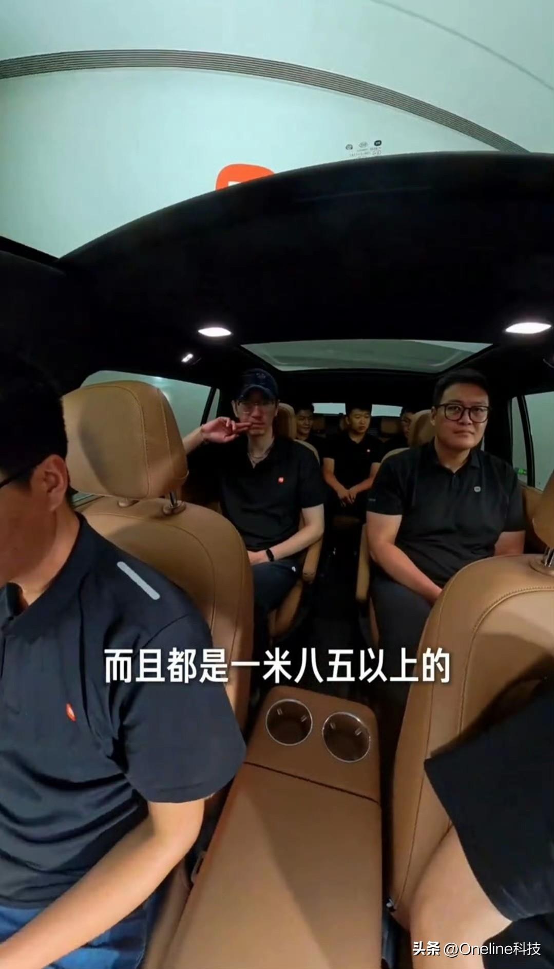 全体起立，小米澎程真的卖爆了！

虽说乘联会预测，9月国内汽车市场同步下滑24.