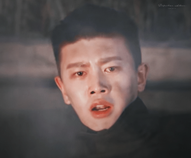 任嘉伦《蓝焰突击》开播四周年快乐，英勇无畏的消防员李溪成！期待待播剧《深渊无间+