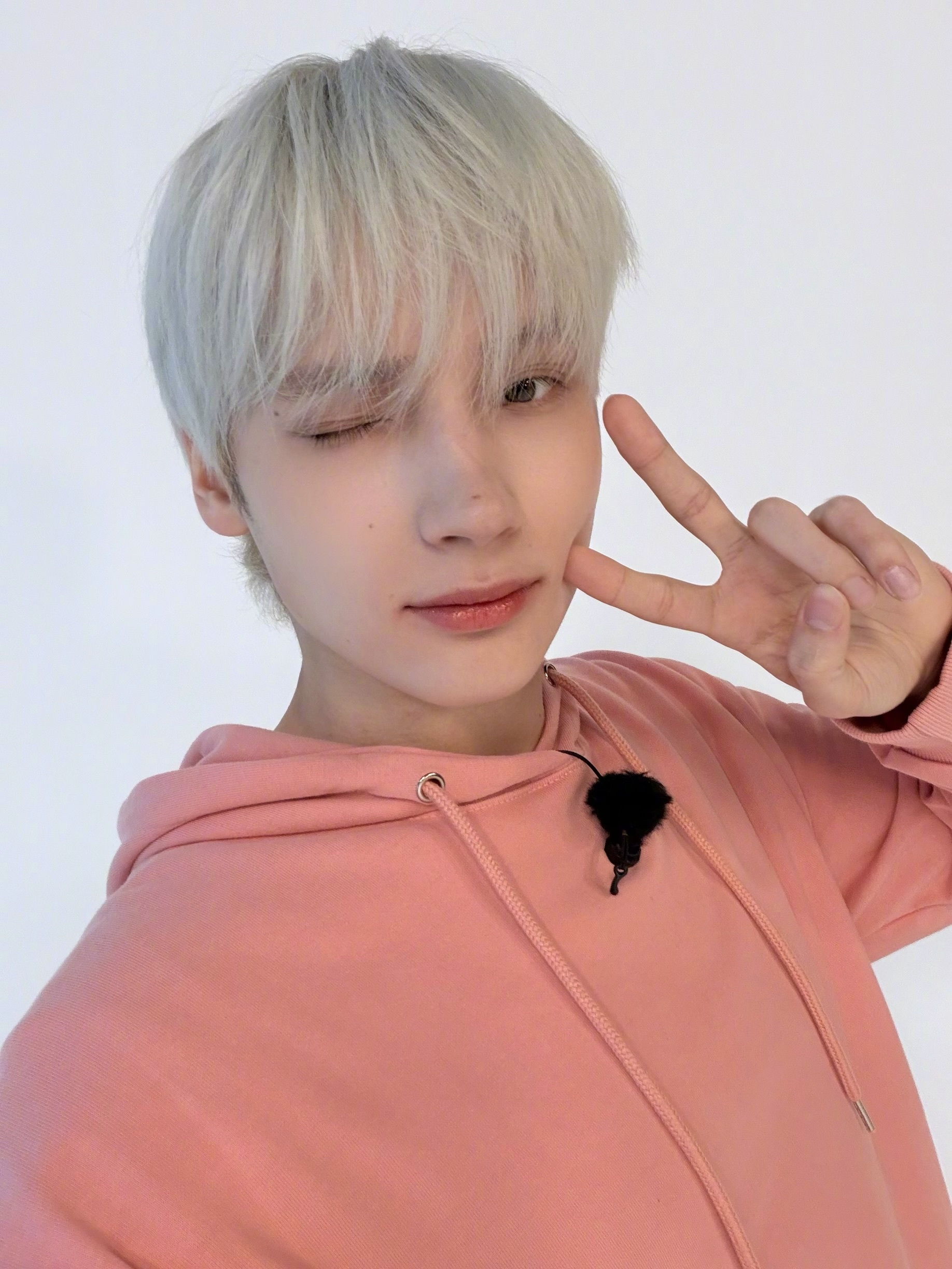 【Twi】TXT官推更新，🩵💛TXT组合