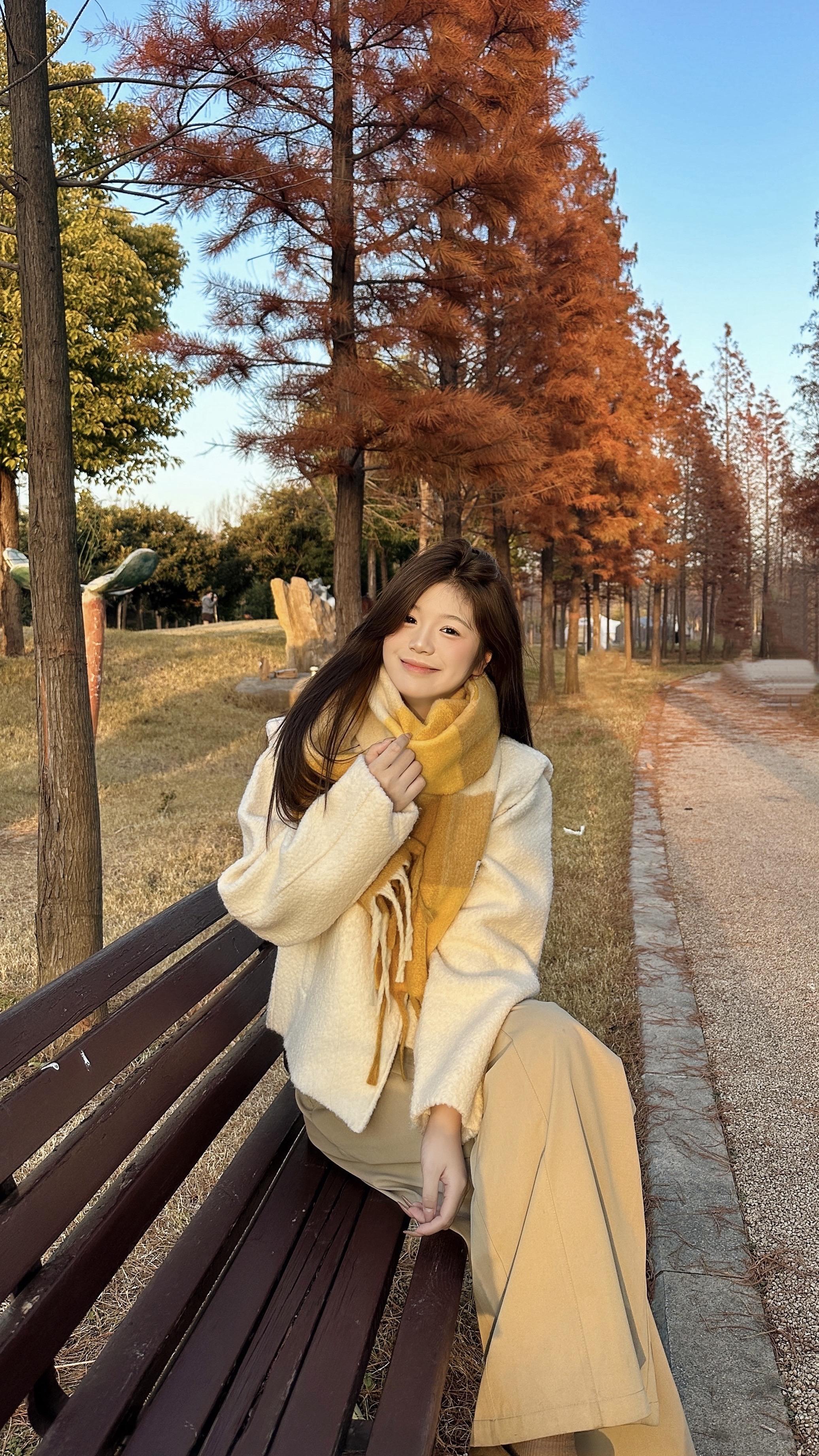 懂知足 于是幸福的好轻松 人生没有圆满的幸福 但有知足的快乐