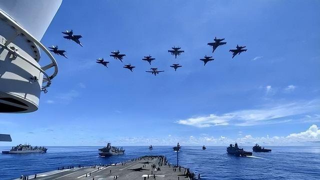 一旦大陆开始收复台湾，中国很有可能面临四线作战，解放军必须谨慎起来！

2026