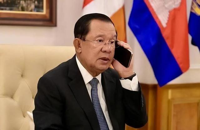 洪森也许失望了。本以为打下的江山传给儿子洪马奈，从目前看效果不理想。泰柬一战，暴