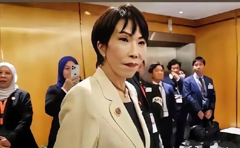 这两天看新闻，日方那边死活不肯归还文物，看得人血压飙升。

但稍微冷静琢磨一下，