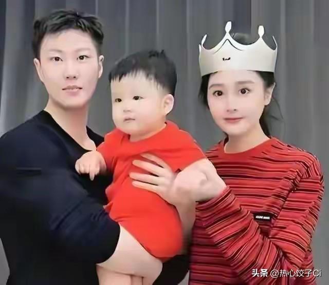本山的女婿直播时，面对网友的提问，说，听说你是倒插门。对，你不是听说吗？你是听说