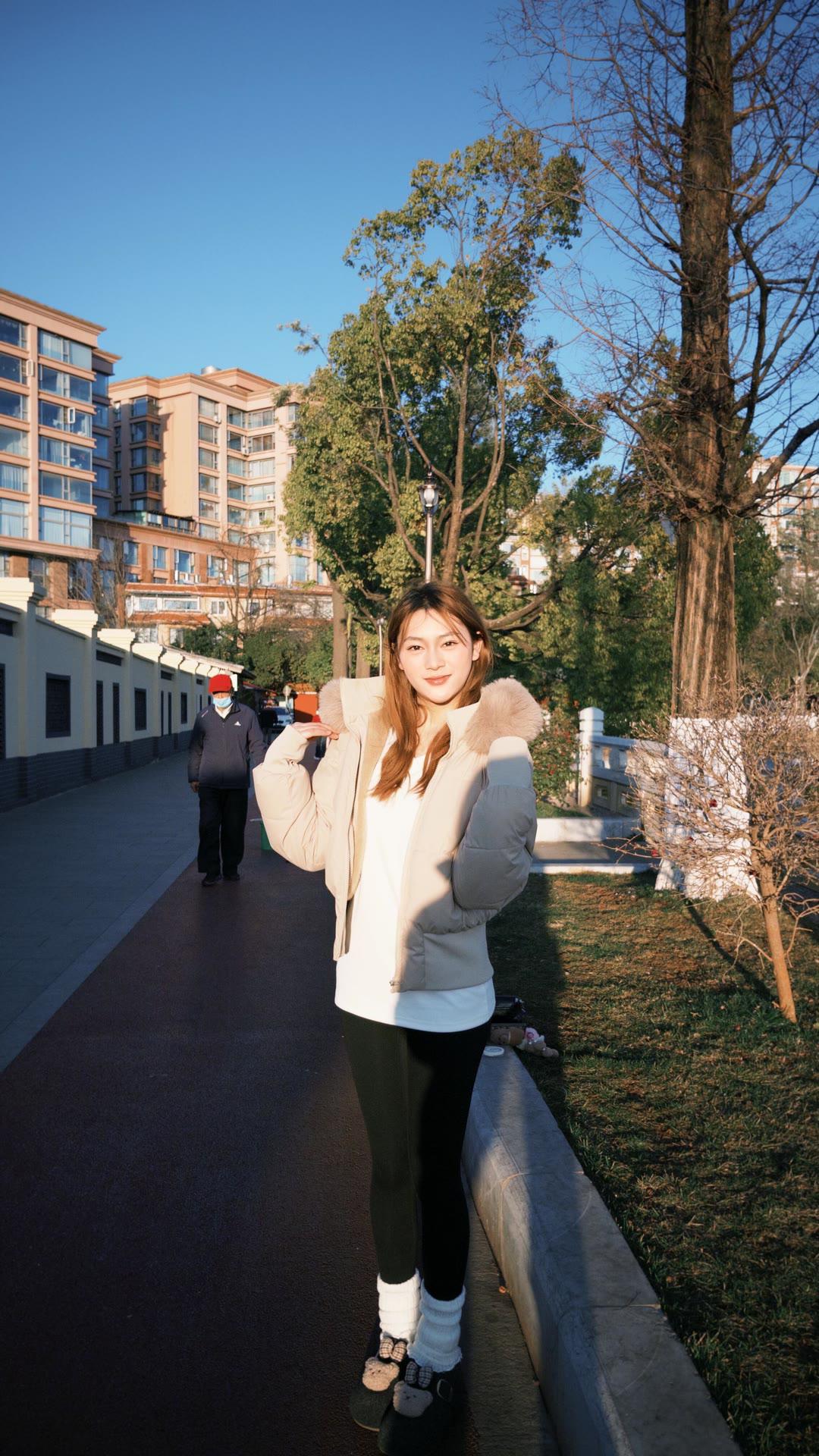 浪漫随性日常穿搭