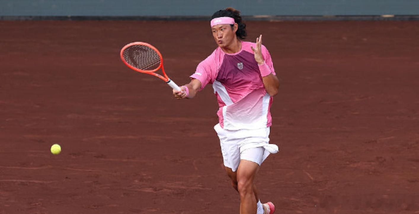 张之臻慕尼黑公开赛首轮出局ATP500慕尼黑公开赛首轮，6号种子达尔德里以7-6