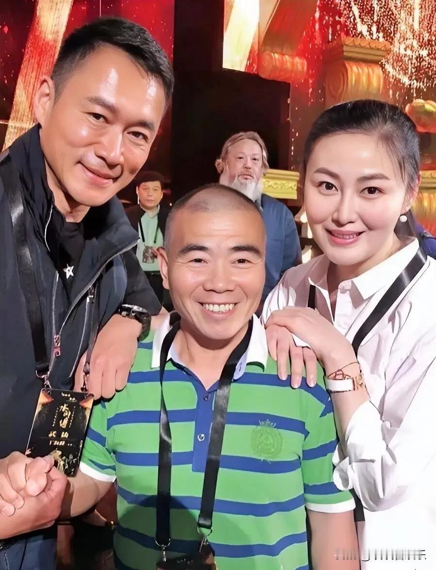 这一家“三口”多年后也团聚了，“哥哥，叔叔，嫂嫂”，上演《水浒传》虽年代久远，佳
