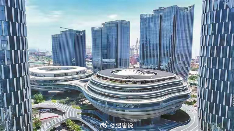 胖东来走了，腾讯也走了：留下空铺子和降下来的房租，是谁赢了？ 