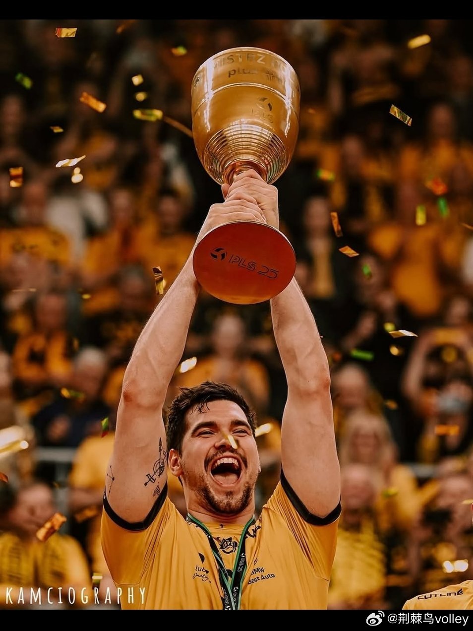 波兰《TVP体育》频道采访卢布林主席斯库比谢夫斯基，后者说：解禁的萨维茨基本赛季