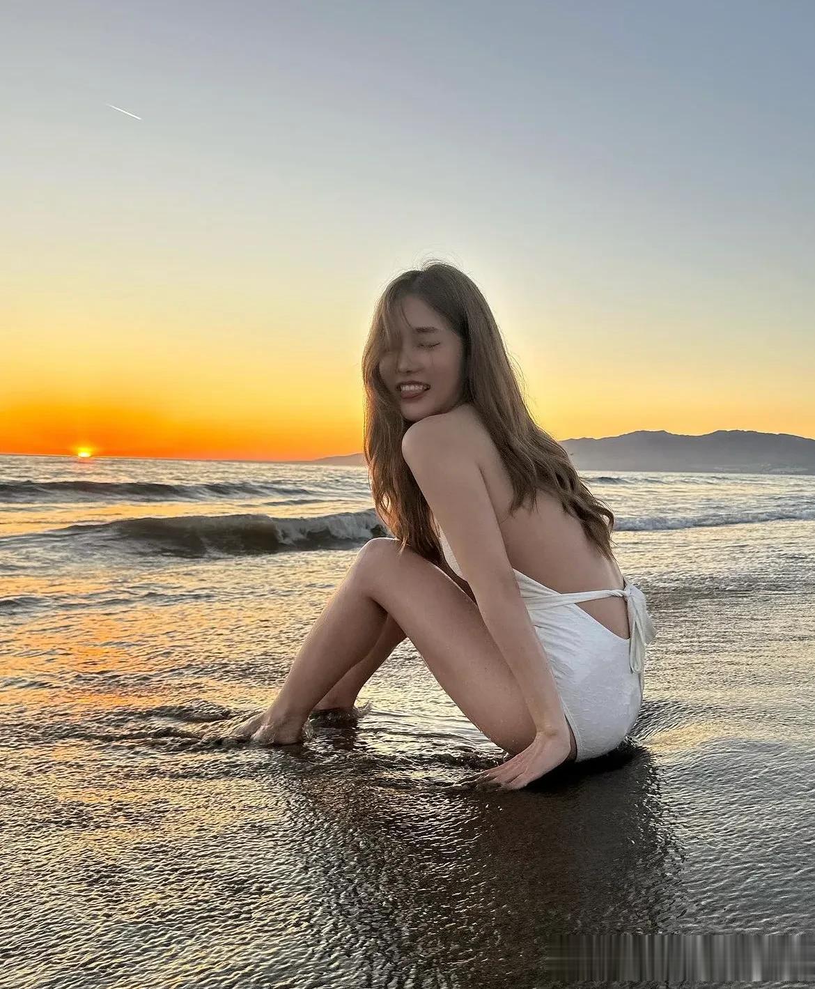 手机拍照一直主打方便，其实现在手机拍照优势也很多。
比如这一组在泰国普吉岛拍摄的