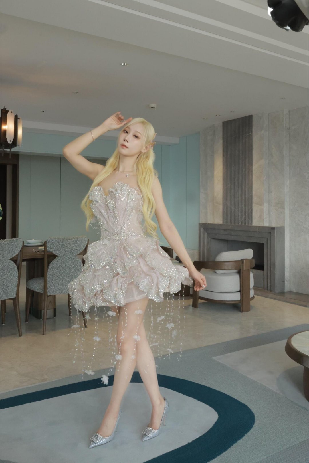 韩东 自带老鼠干走红毯 姐姐好美啊 