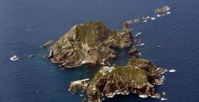 高市早苗捅了马蜂窝，中俄出手后，韩国也加入“战局”，日本没有退路！上任还不到一个