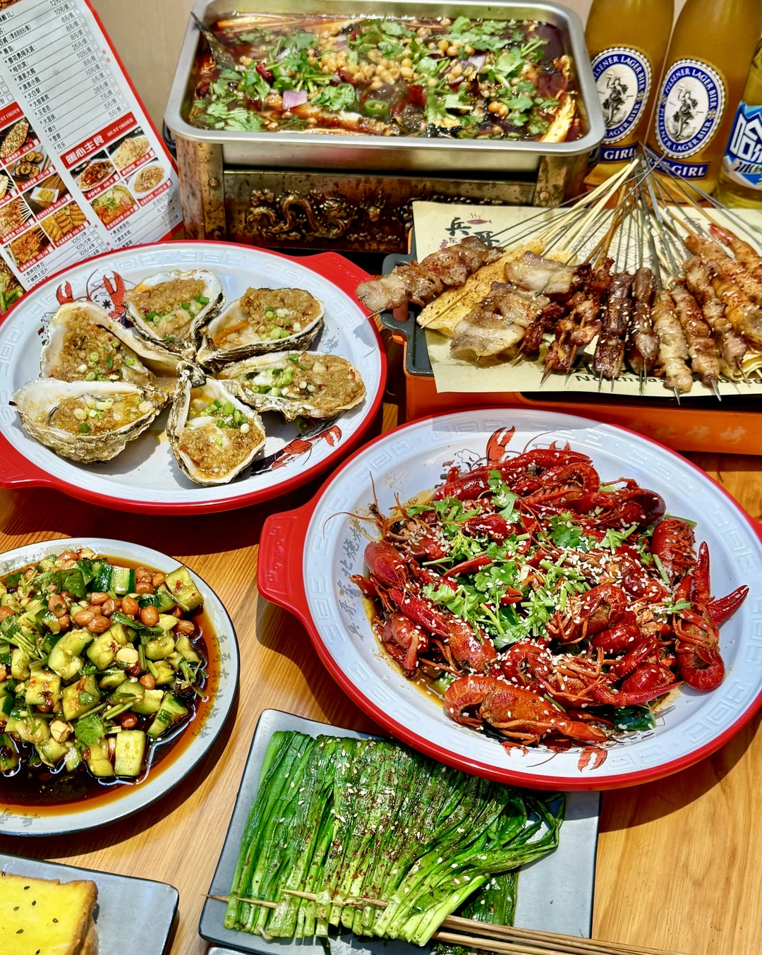 在龙华团建！一口小龙虾一口烤鱼，香迷糊了！