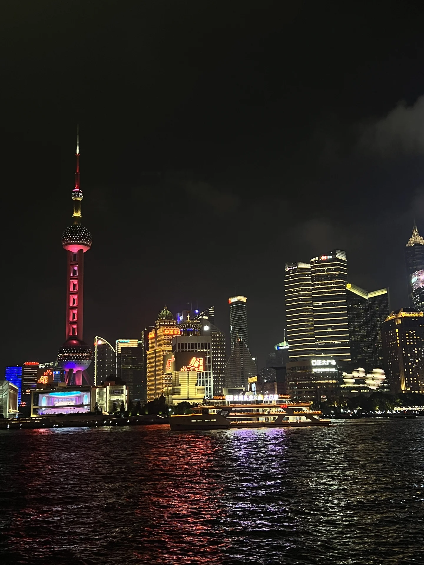 外滩的人就没少过～