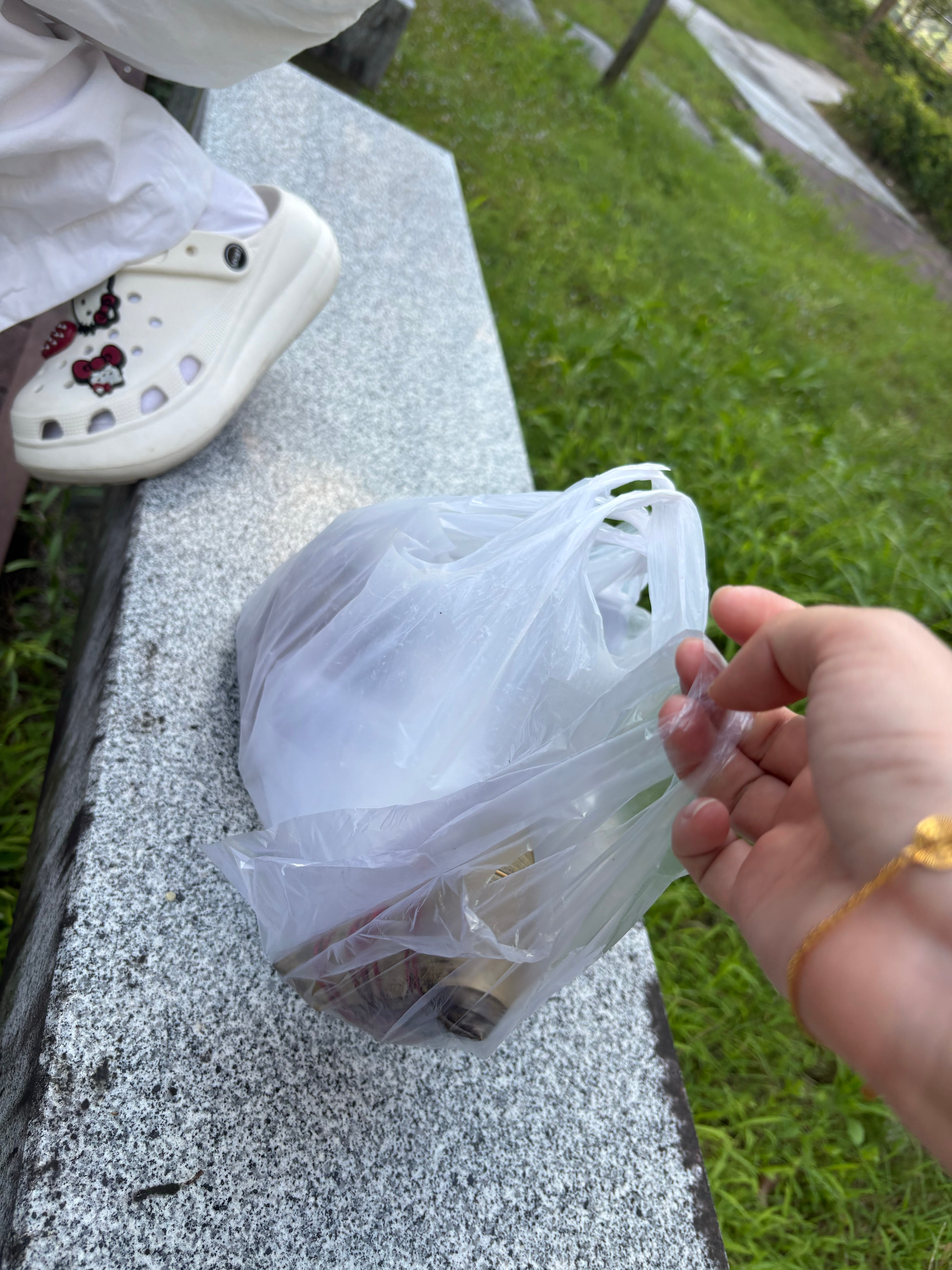 在外培训还有同事的投喂，大肉粽[舔屏][舔屏] ​​​